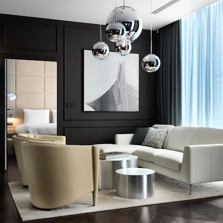 Crowne Plaza - - The Hub By Ihg 4*