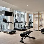 Crowne Plaza - - The Hub By Ihg 4*