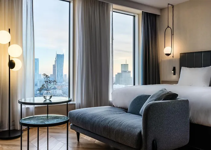 מלון Crowne Plaza - - The Hub By Ihg 4*