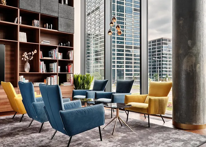 Crowne Plaza - - The Hub By Ihg 4*