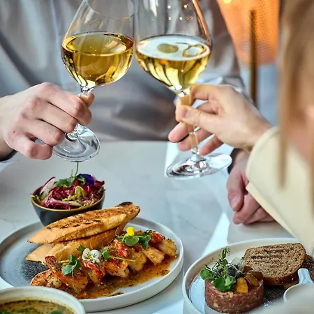 فندق Crowne Plaza - - The Hub By Ihg 4*