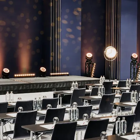 Crowne Plaza - - The Hub By Ihg Hotel 4*