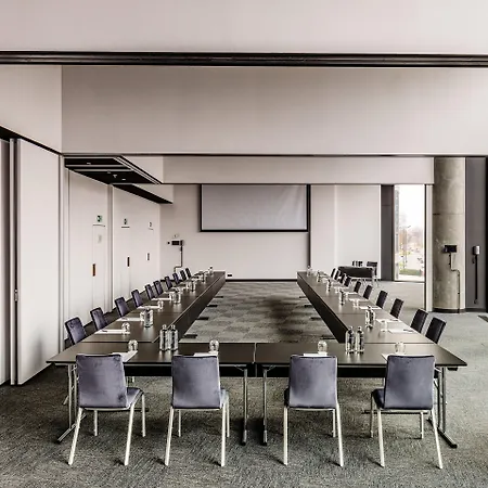 Crowne Plaza - - The Hub By Ihg Hotel 4*