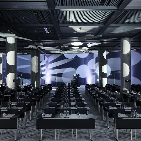 Crowne Plaza - - The Hub By Ihg Hotel 4*