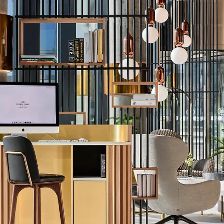 Crowne Plaza - - The Hub By Ihg Hotel 4*