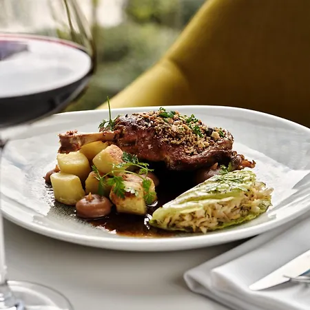 Crowne Plaza - - The Hub By Ihg Hotel 4*