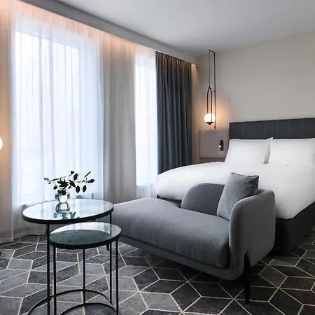 Crowne Plaza - - The Hub By Ihg 4*