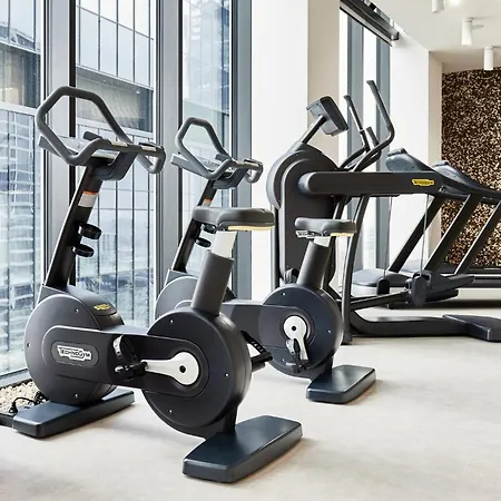Ξενοδοχείο Crowne Plaza - - The Hub By Ihg