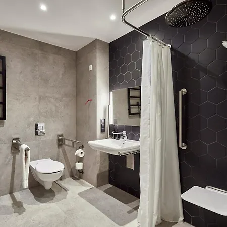 Crowne Plaza - - The Hub By Ihg 4*