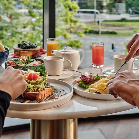 Crowne Plaza - - The Hub By Ihg 4*
