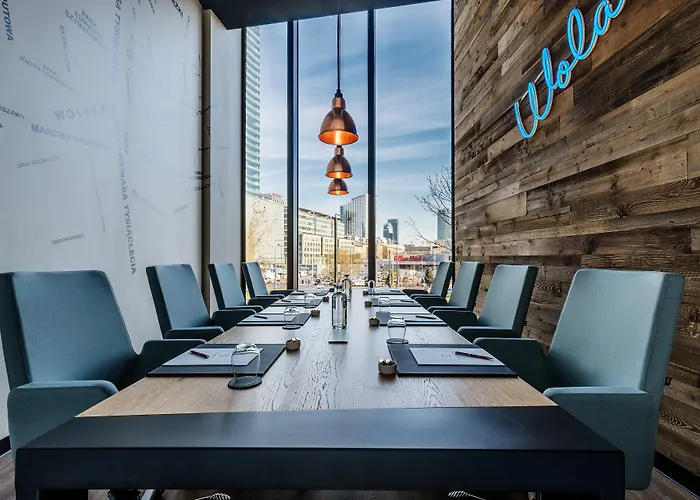 Crowne Plaza - - The Hub By Ihg Hotel 4*