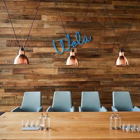 Crowne Plaza - - The Hub By Ihg 4*