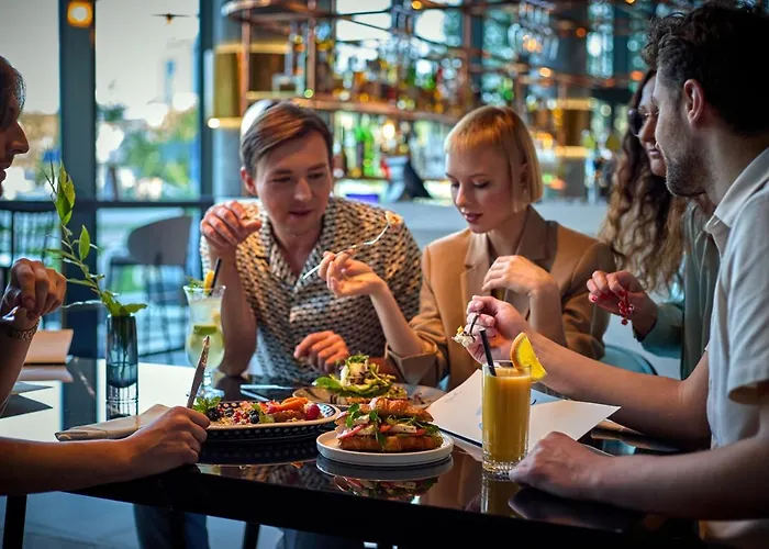 Crowne Plaza - - The Hub By Ihg 4*