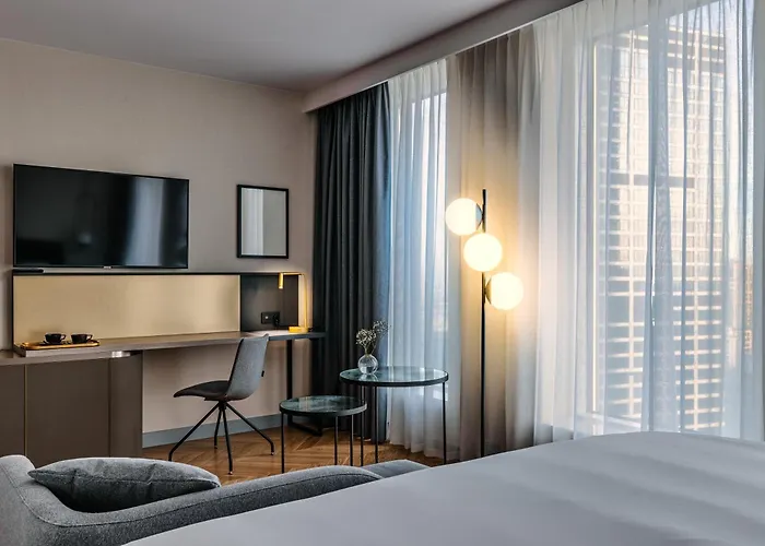 Hotel Crowne Plaza - - The Hub By Ihg