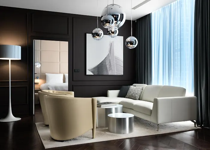 Crowne Plaza - - The Hub By Ihg 4*